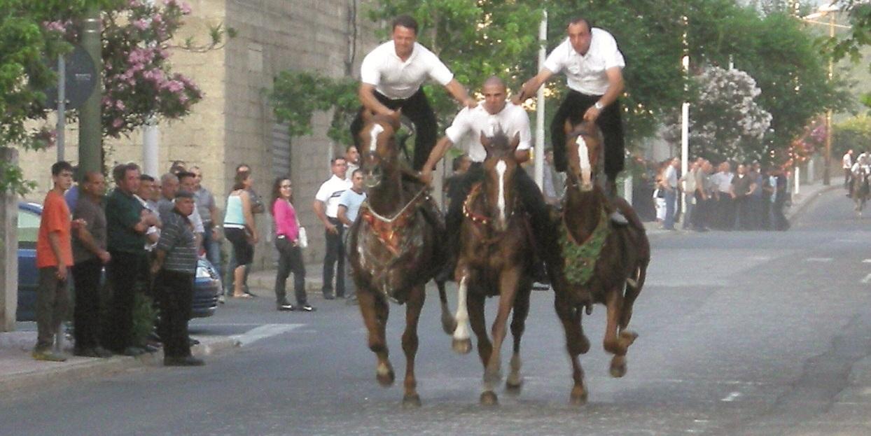 Pariglie non autorizzate a Orgosolo: otto cavalieri vanno a processo
