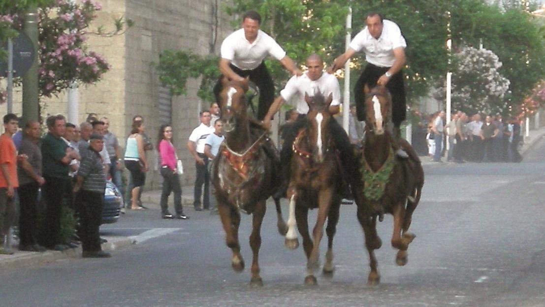 Pariglie non autorizzate a Orgosolo: otto cavalieri a processo