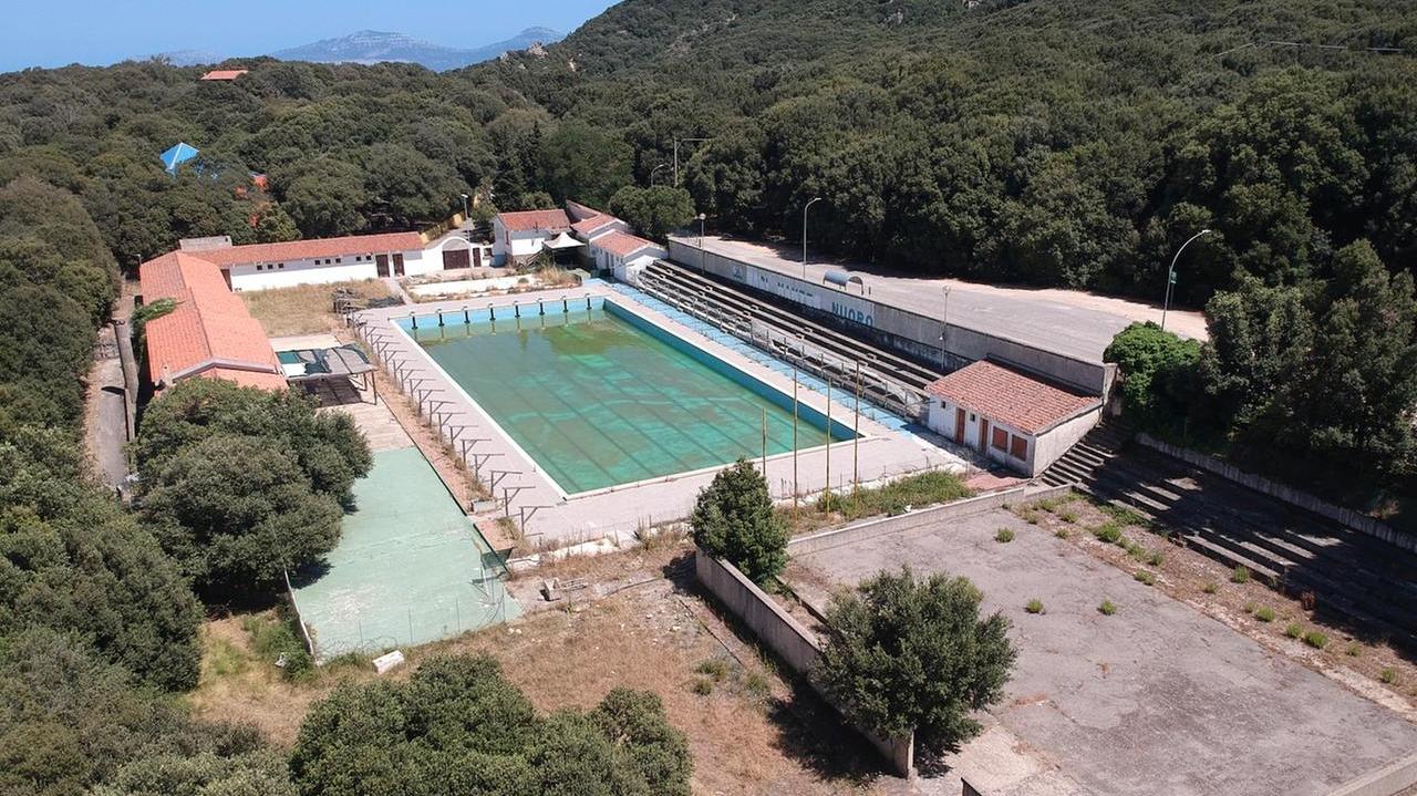 La piscina di Farcana (foto di Massimo Locci)