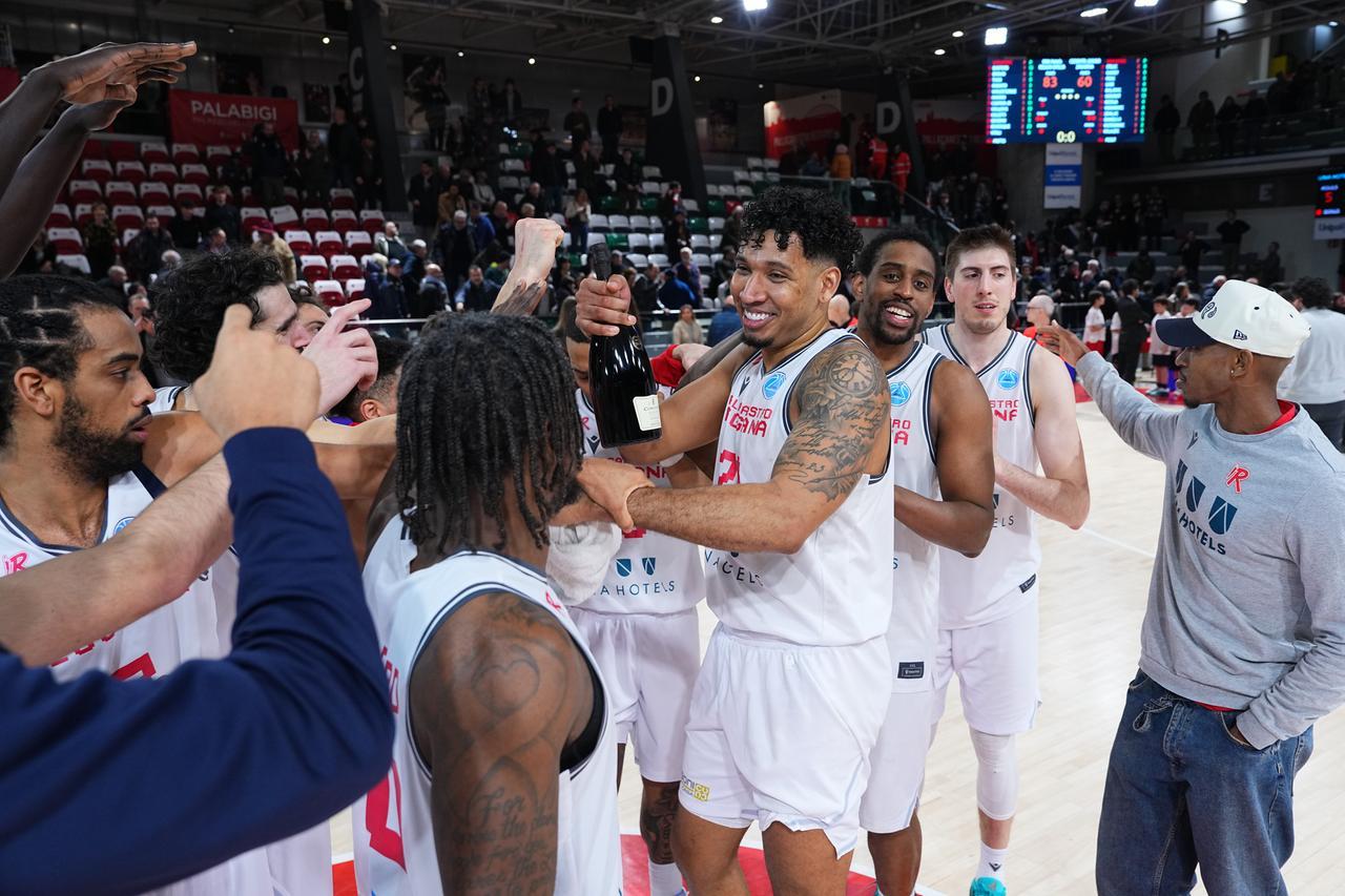 Una Hotels, che show contro Cedevita: vittoria e quarti di finale conquistati