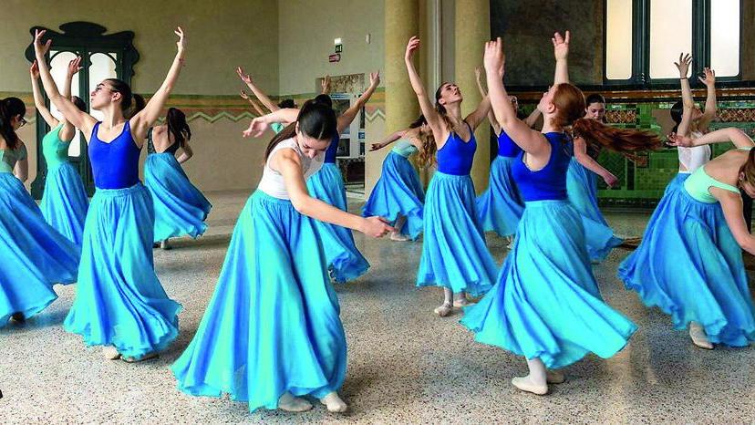 I liceali-attori di Livorno nel film “Le vie dell’acqua”<br type="_moz" />