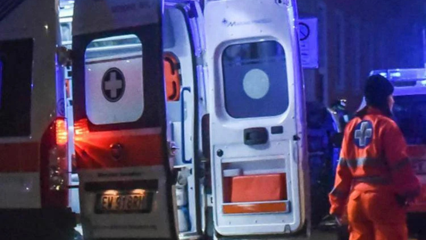 Tragedia sul lavoro: giovane operaio muore incastrato in un macchinario