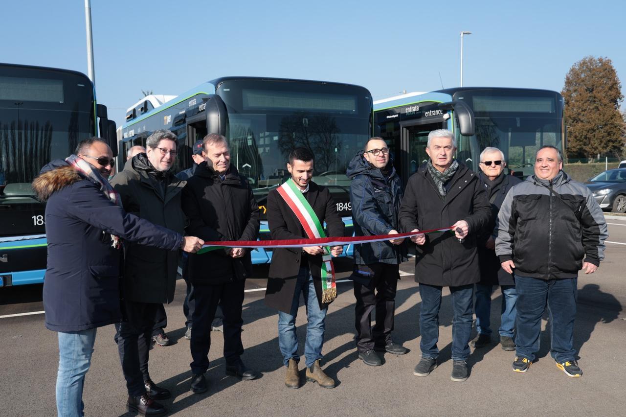 Nuovo deposito degli autobus a Cento, il problema è finalmente risolto