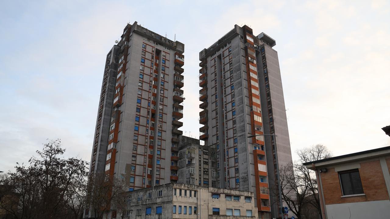 Via allo sgombero delle Torri A e C del Grattacielo di Ferrara, il sindaco ha firmato l’ordinanza