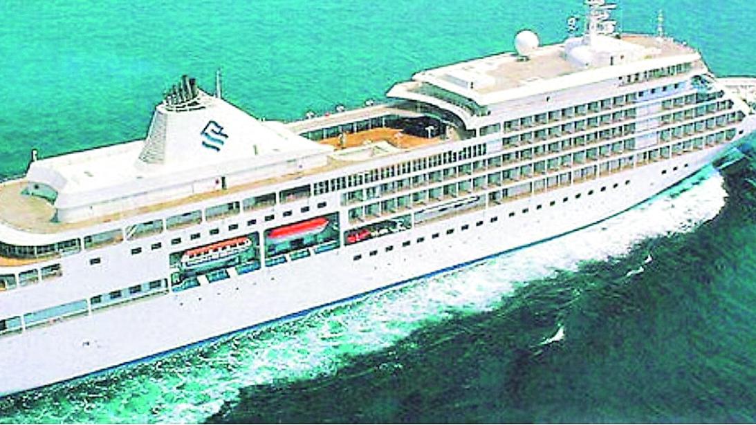 La Silver Whisper sulla quale il neonato era venuto alla luce ed era poi stato trovato senza vita