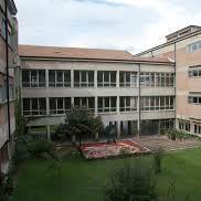 «Se davvero mettessero i metal detector, arriveremmo in classe in tempo per l’intervallo»