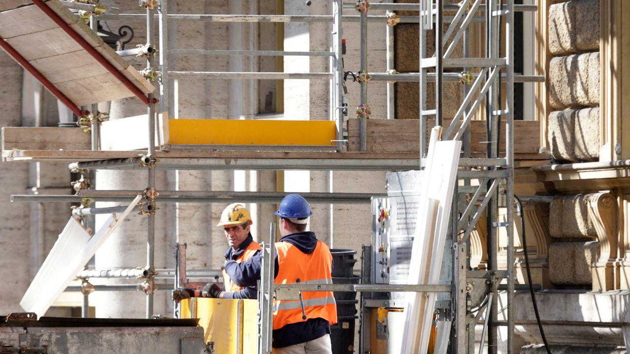 Un cantiere in una foto di archivio