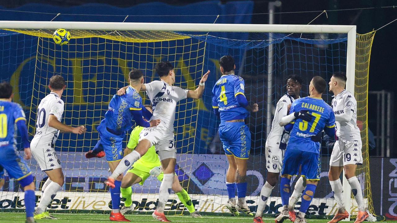 Il terzo gol della Carrarese (foto Matelli)