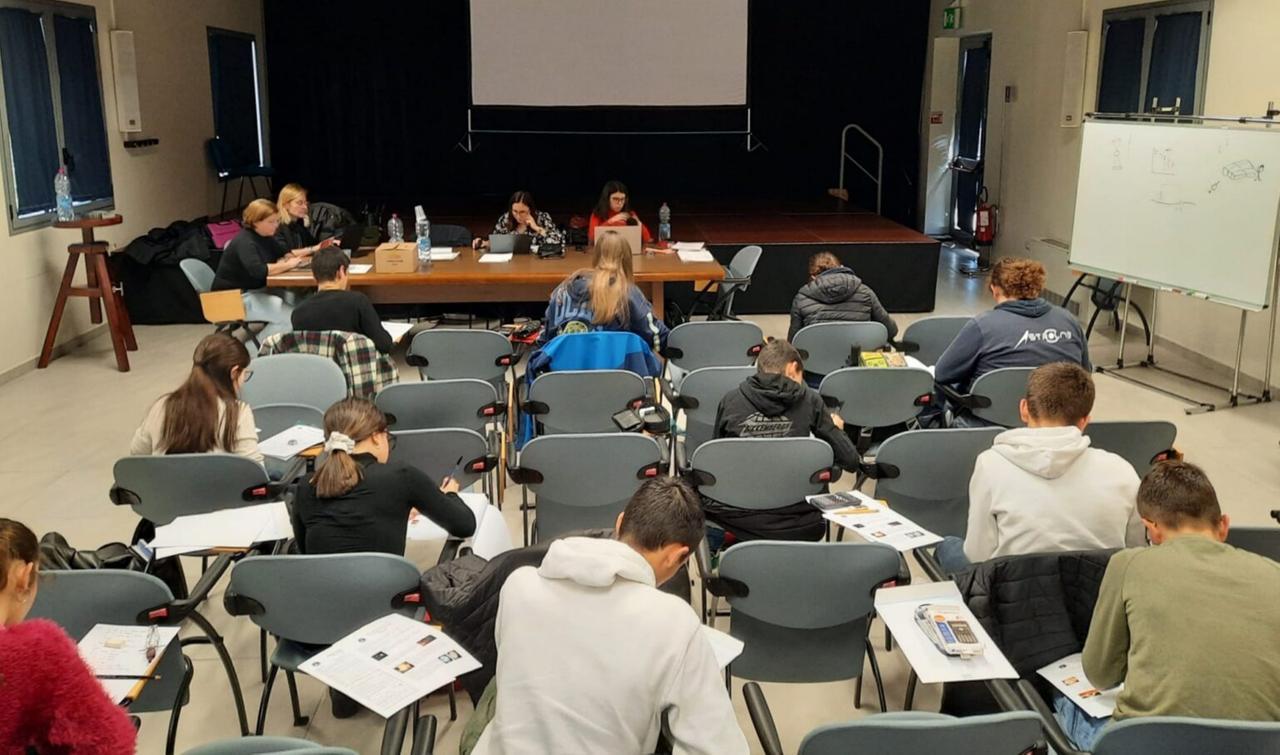 Campionati italiani di astronomia: 35 studenti dell’isola superano le preselezioni – tutti i nomi