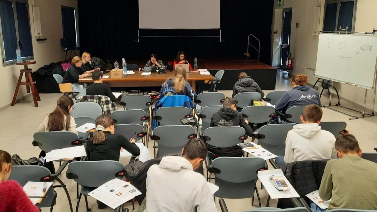 Campionati italiani di astronomia: 35 studenti dell’isola superano le preselezioni – tutti i nomi