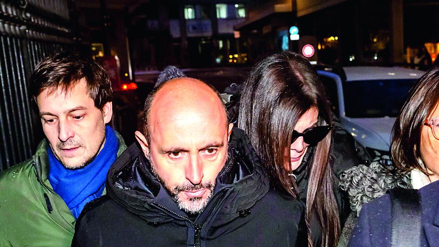 Crans-Montana, Jacques Moretti libero con la cauzione di 200mila franchi: l’indignazione dell’Italia