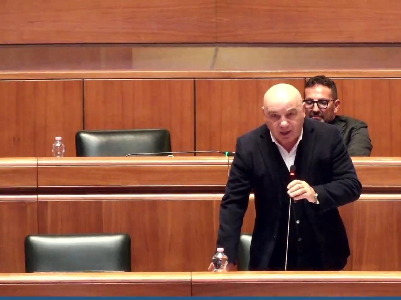 Siluro di Gianni Chessa ad Alessandra Todde: «Avete vinto le elezioni comprando i voti del Psd’Az»