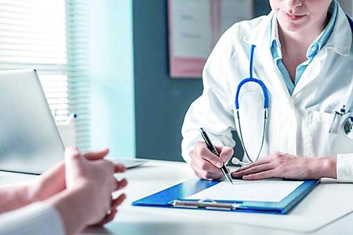 Dalla pensione agli ambulatori straordinari, cinque medici di base tornano al lavoro