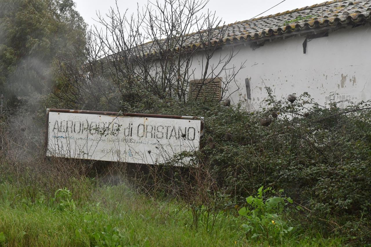 Solinas (Pd): «Nove anni di nulla, il socio principale blocca lo sviluppo dell’aeroporto di Fenosu»