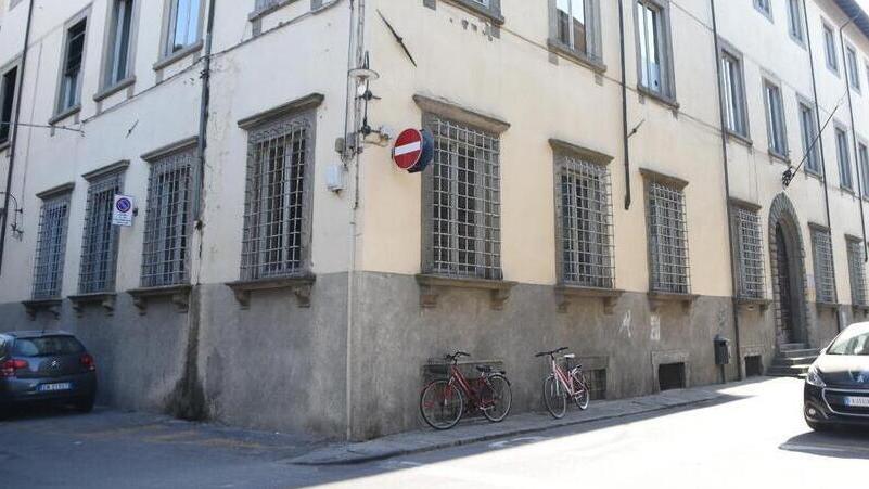 Parte dell'immobile che ha ospitato l'istituto professionale Giorgi e che ora passa di mano