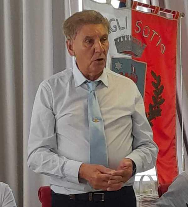 
	Il sindaco di Vagli, Mario Puglia

