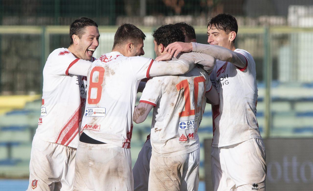 
	L'esultanza dei calciatori del Grosseto (Foto AgenziaBF)

