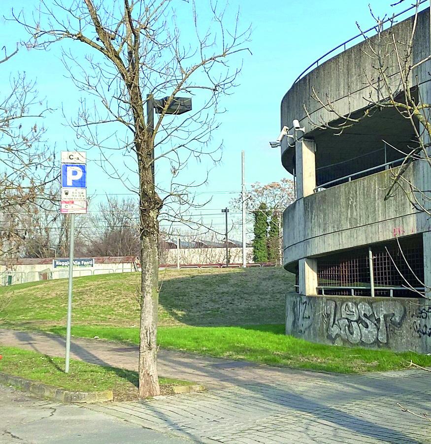 Nuova antenna all’ex Gasometro. Le proteste: «Troppo vicina all’asilo nido». Ecco l’elenco delle altre autorizzate