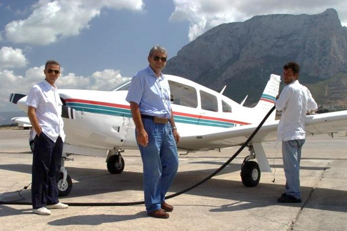 Addio al pilota Umberto Catellani. Gli allievi: «Ci ha insegnato tanto»