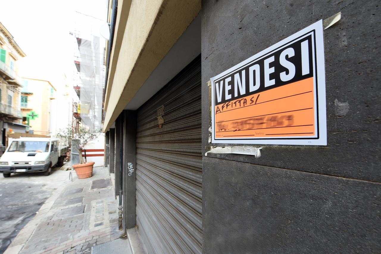 Scompaiono i piccoli negozi, la nuova legge regionale prova a salvarli – Cosa cambierà