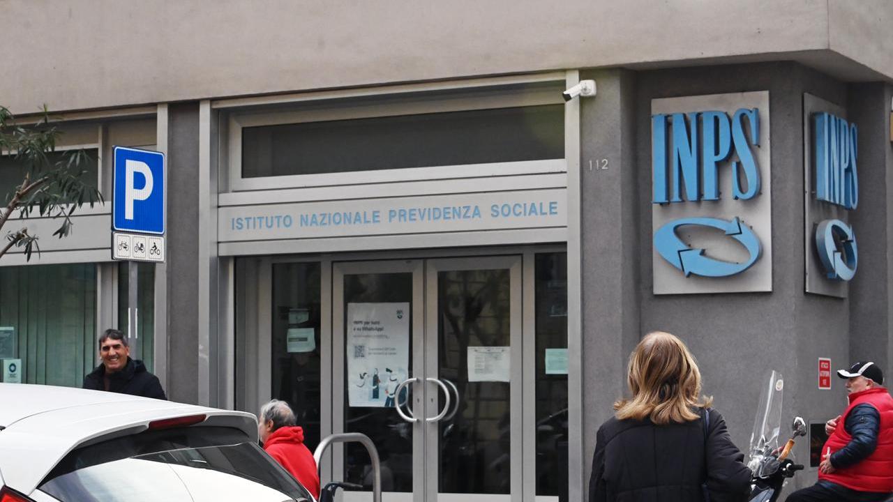 Naspi a rischio dal 31 gennaio, senza la comunicazione del reddito l’Inps può bloccare subito l’indennità: ecco cosa fare