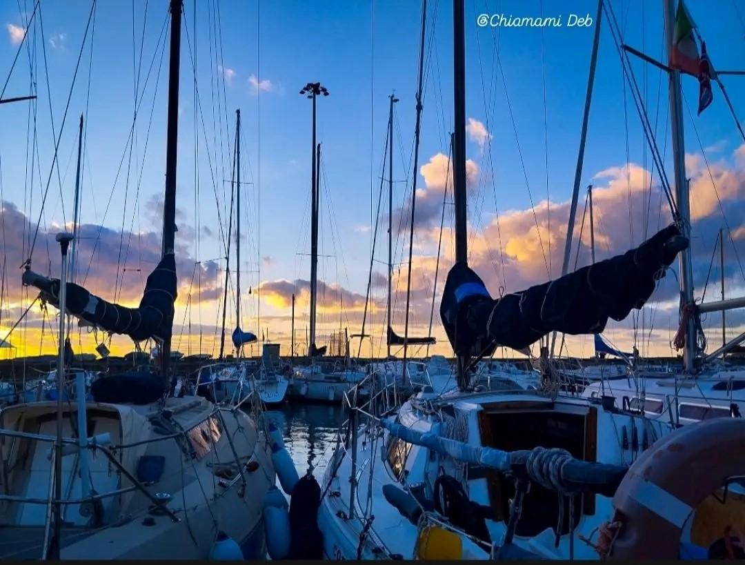 Livorno, quando le barche custodiscono sogni. Grazie a Debora Ingoglia