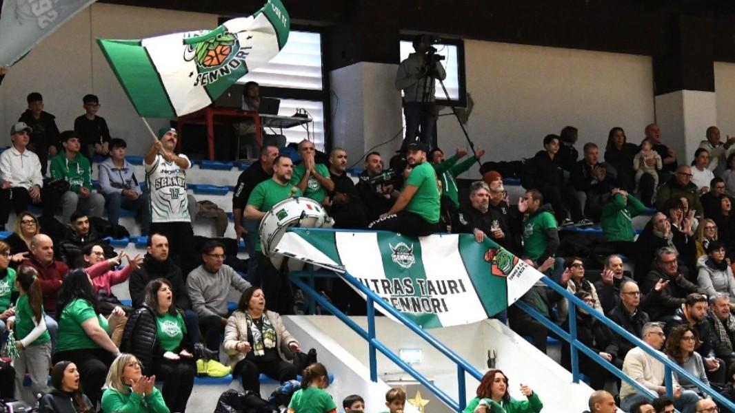 A Sennori tutti pazzi per il basket