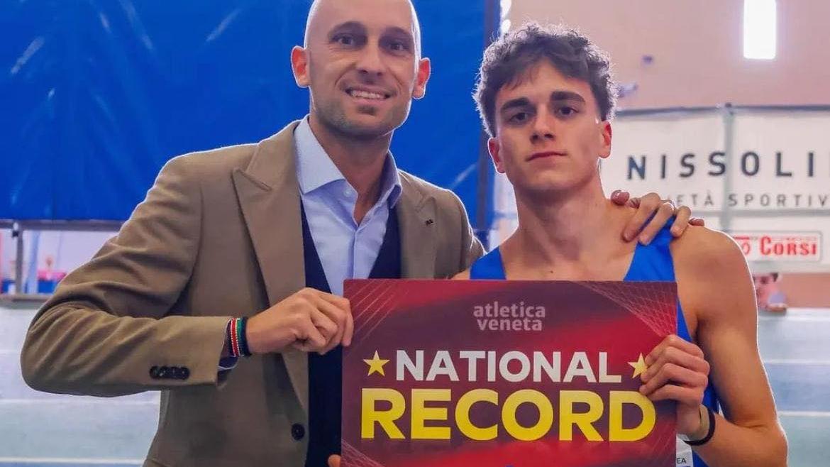 Il nuovo record italiano dei 1.000 metri indoor Under 20 è del rubierese Alessandro Casoni