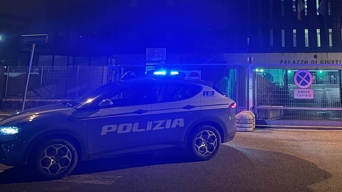 Insulti, botte e minacce di morte alla moglie: in carcere il marito 39enne violento