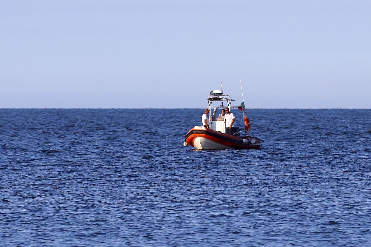 Gorino, uomo disperso in mare. Era andato a raccogliere le reti