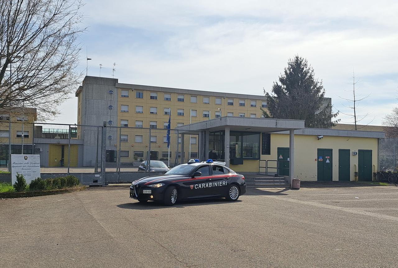 Maltratta e picchia la madre per anni: 28enne condannato e arrestato