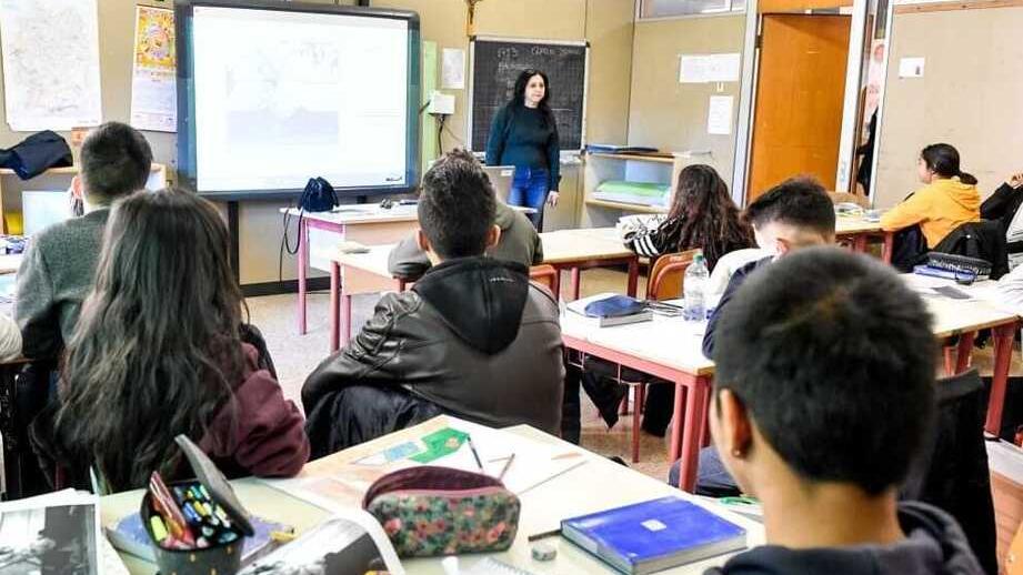 Scuola, i tagli del Governo alle autonomie