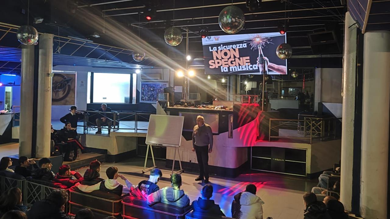 Crans-Montana, a lezione sulla pista del Blu Star: «Le regole non sono un fastidio, sono una protezione»