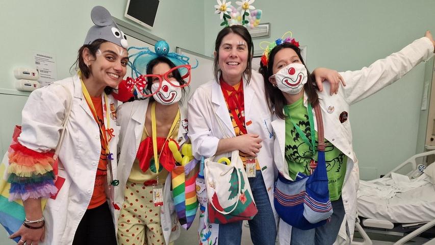 Una risata vi medicherà: la forza della clownterapia all’ospedale di Cona