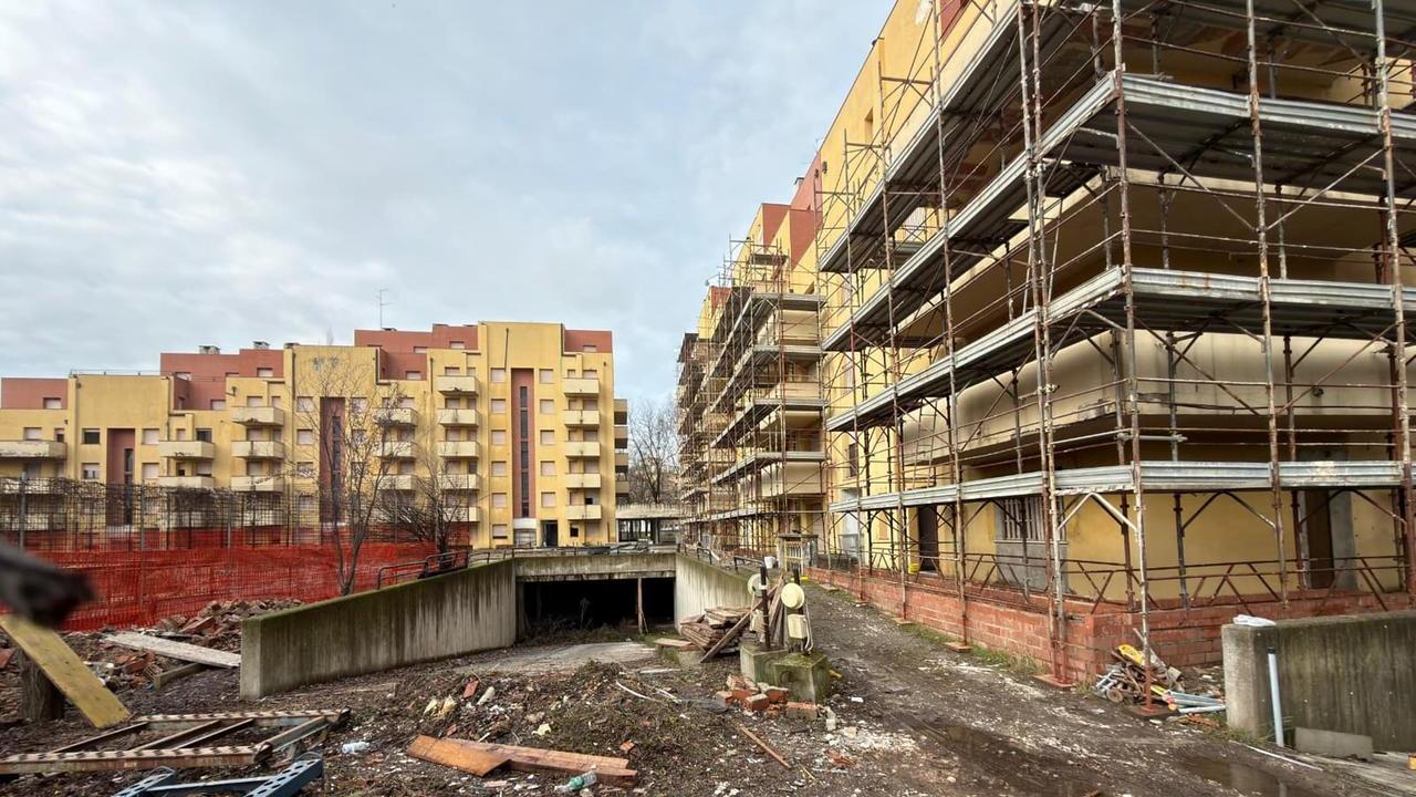 I lavori al condominio "I Gerani"