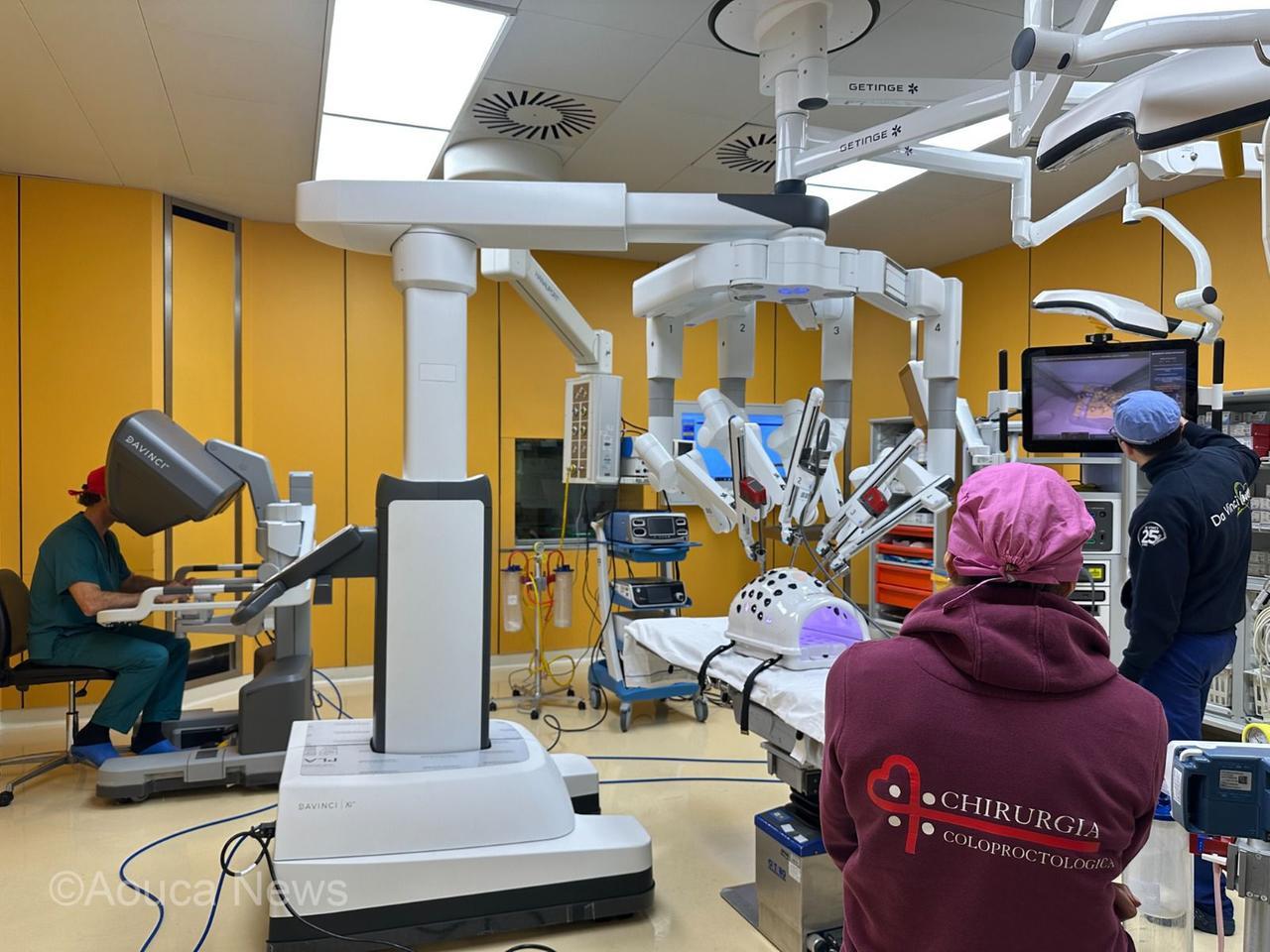 Chirurgia robotica, al Policlinico di Cagliari arriva il robot Da Vinci