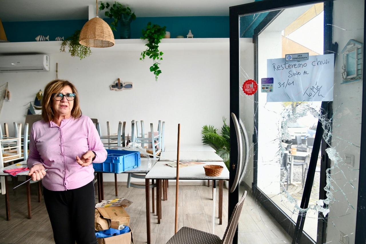 Furti a Olbia, prese di mira cinque attività commerciali: arrestati due minorenni