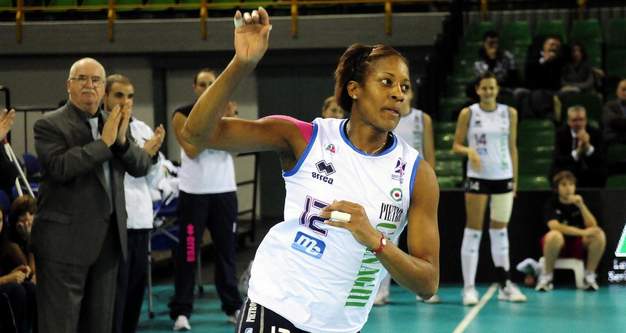 Piacere, Taismary Agüero: «Pallavolo, viaggi e vita. Ma l’emozione più grande è stata diventare mamma»