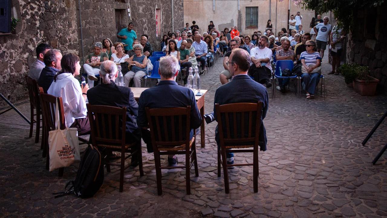 «Quel marchio è nostro» e l’associazione culturale diffida il Comune