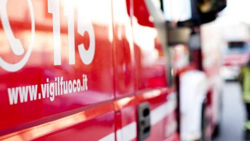 Sul posto i vigili del fuoco