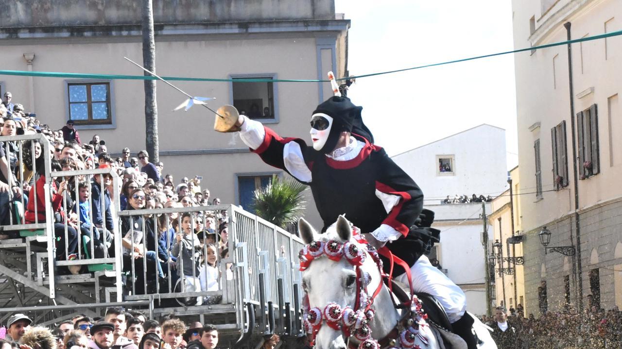 Sartiglia di fronte a un bivio: ecco cosa può salvare la tradizione