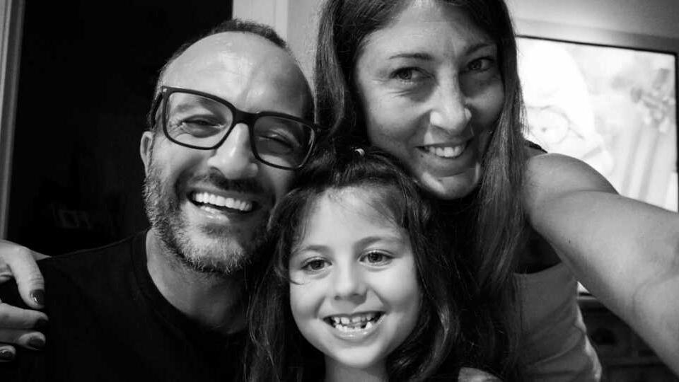 Manuel con moglie e figlia