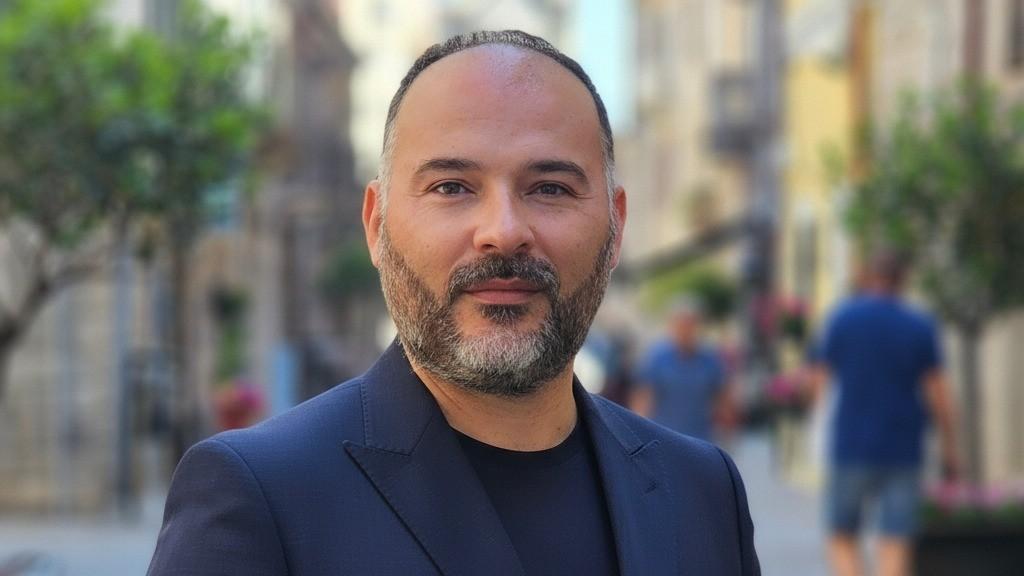 Il candidato sindaco Fabrizio Carta