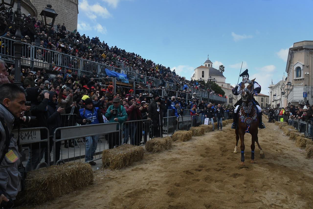 In vendita i biglietti della Sartiglia: ecco dove e come acquistarli e i prezzi