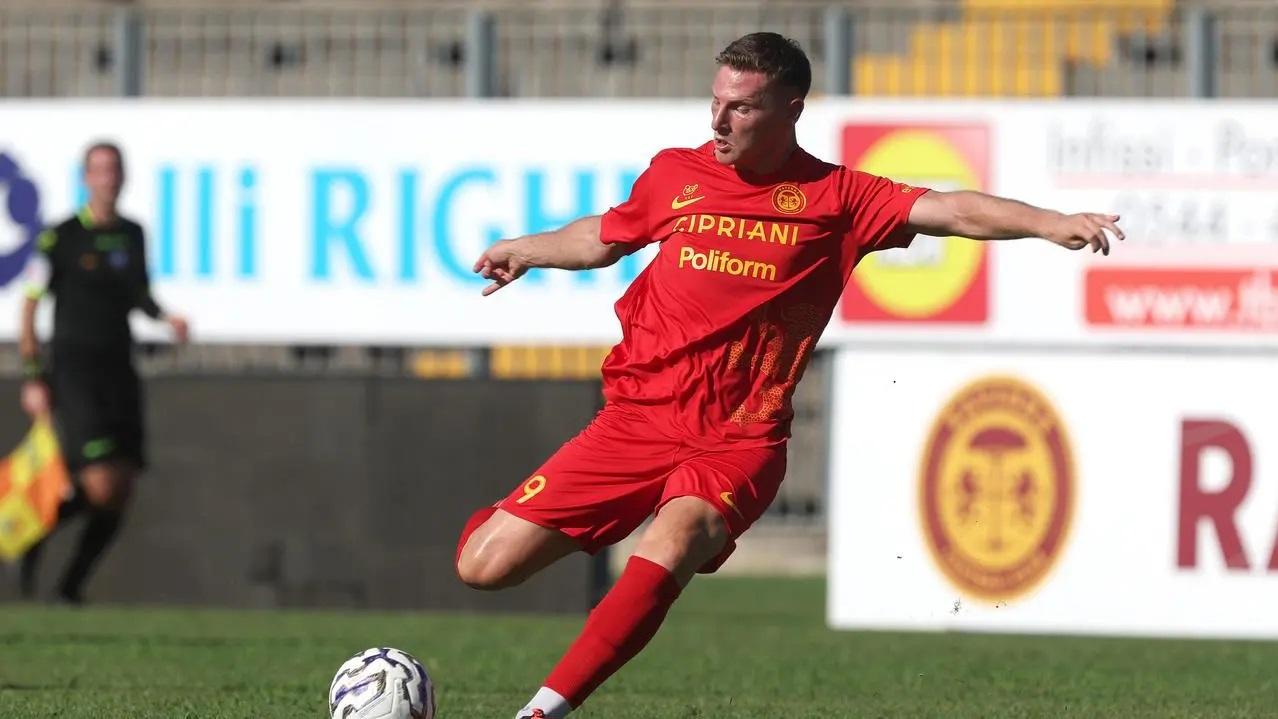 Botto finale nel mercato Torres, ecco la punta