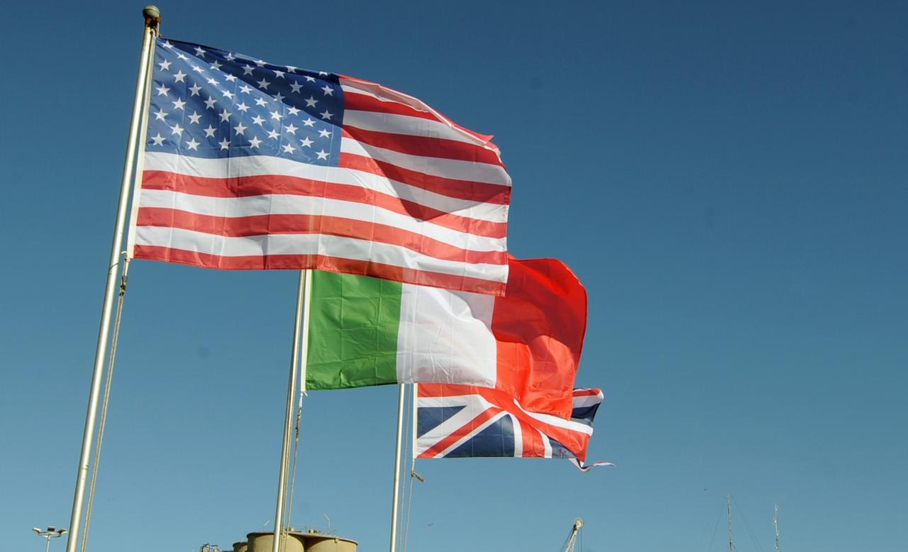 Sempre più stranieri scelgono la Sardegna per vivere: ecco chi sono e perché – Tutti i numeri