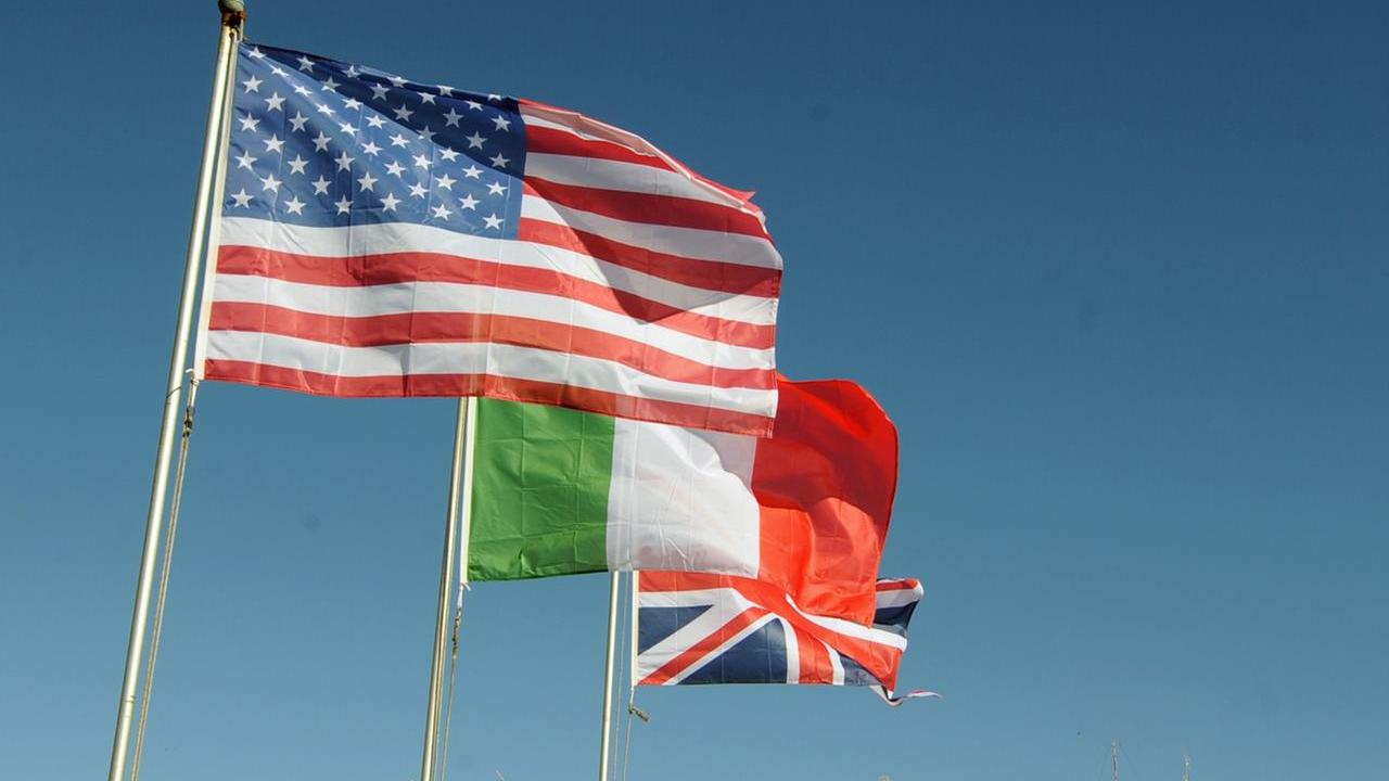 Sempre più stranieri scelgono la Sardegna per vivere: ecco chi sono e perché – Tutti i numeri