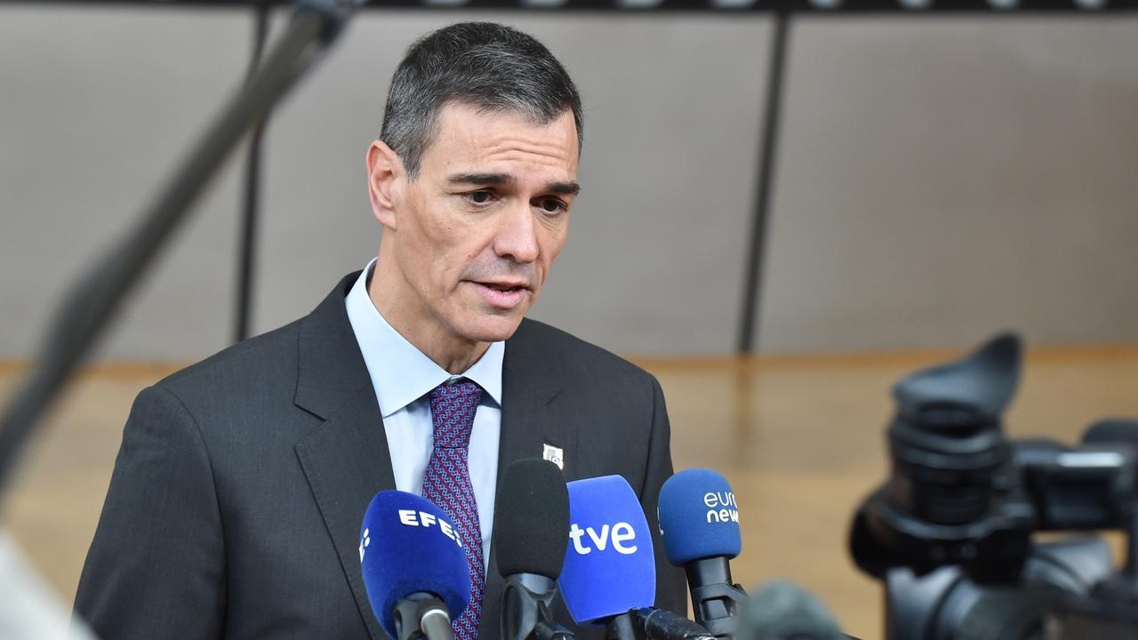 La Spagna vieterà l’accesso a Instagram, TikTok e Facebook ai minori di 16 anni