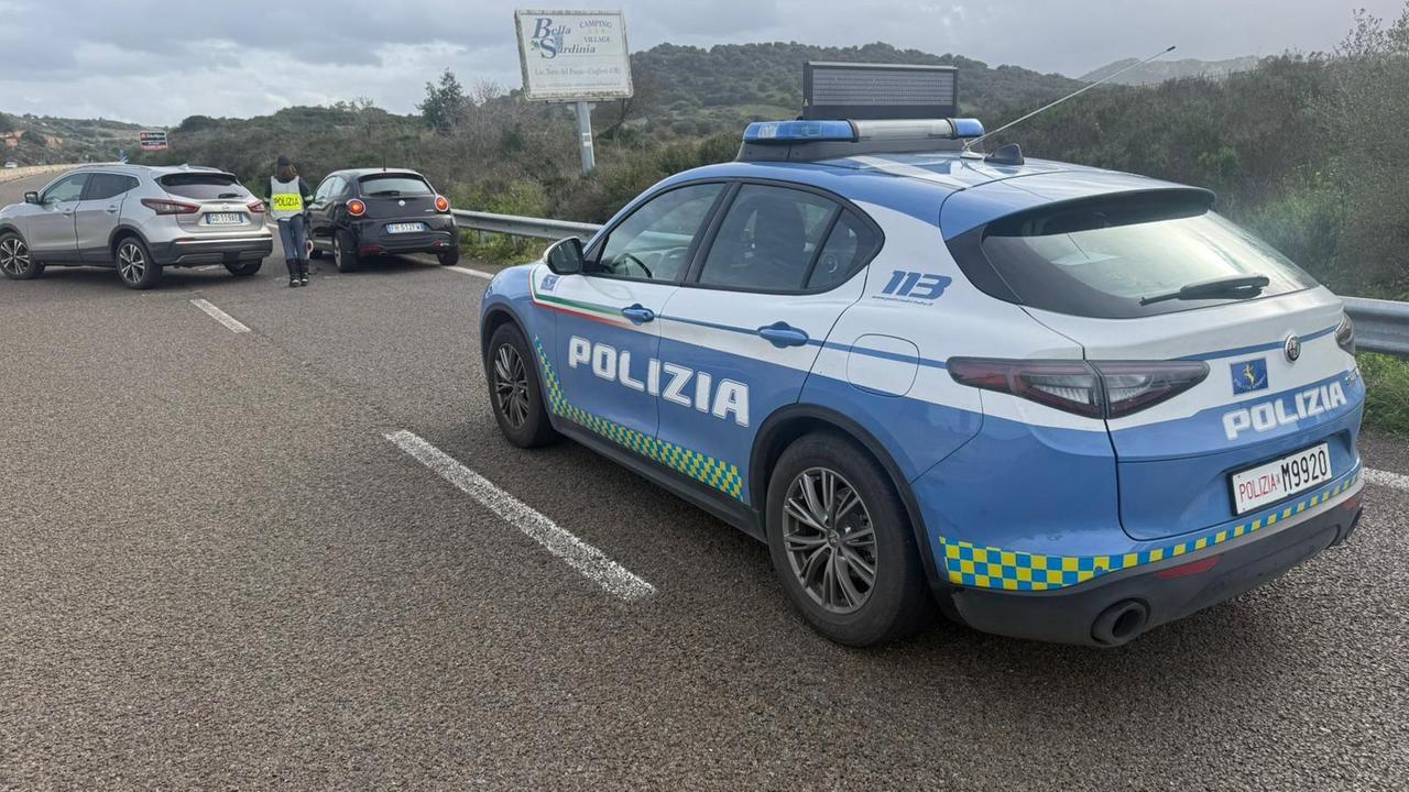 Scontro fra due auto sulla Olbia-Nuoro, traffico bloccato per due ore