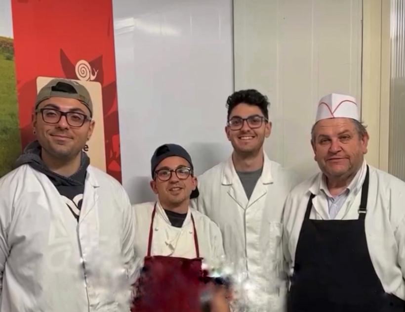 Il regno del maiale sardo: nell’antico Monte granatico di Ardara nasce la nuova sfida di Michelangelo Salis